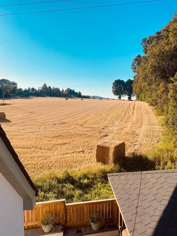 'Wardlaw View' Luxury Studio Apartment With Stunning View Kirkhill Extérieur photo